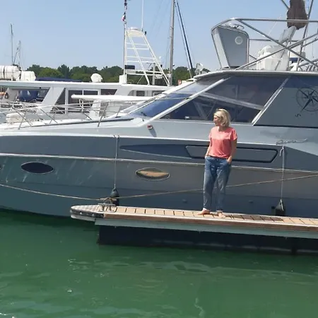 ספינת מלון Bateau Cocoon En Amoureux *